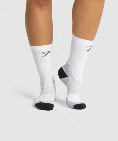 White Gymshark Crew Performance Men's Socks | US-50LTYAO