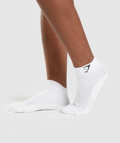 White Gymshark Sharkhead Embroidered Quarter 2pk Men's Socks | US-93ZBSMU