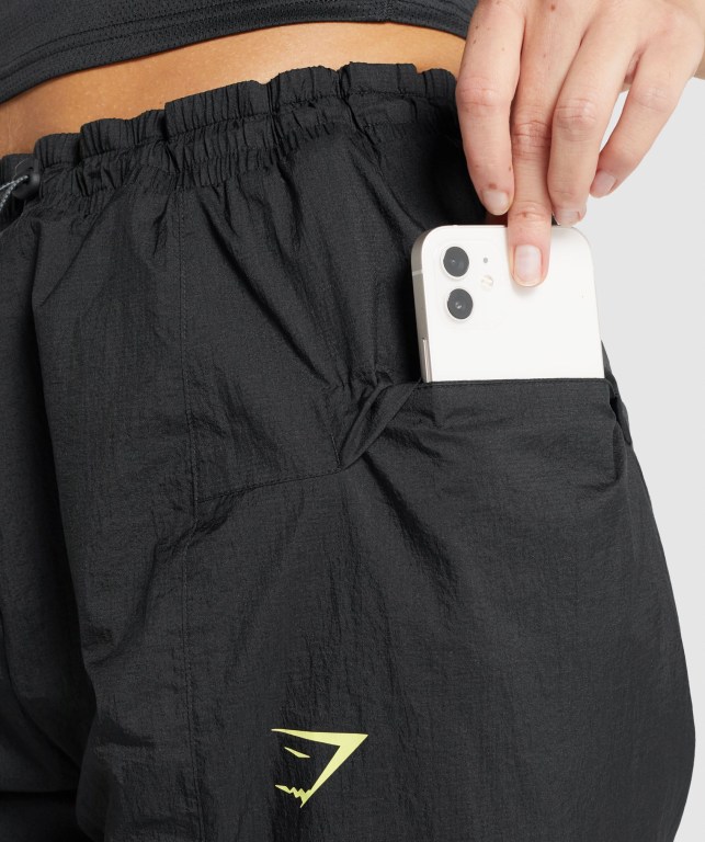 Black Gymshark Pulse Woven Women's Joggers | US-45UJGER