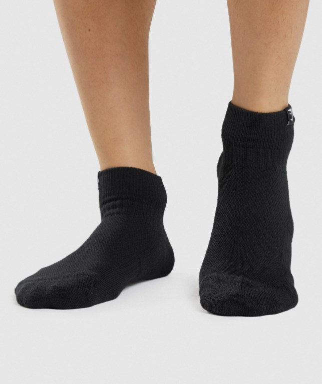 Black Gymshark Woven Tab Sneaker 3pk Men's Socks | US-95CRIUW