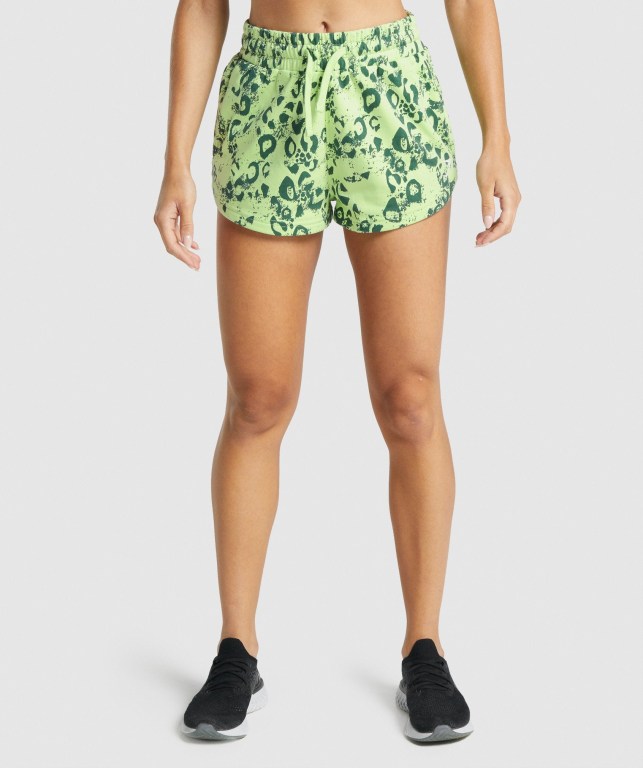 Light Green / Dark Green Gymshark Animal Graphic Women\'s Shorts | US-32WTVJG