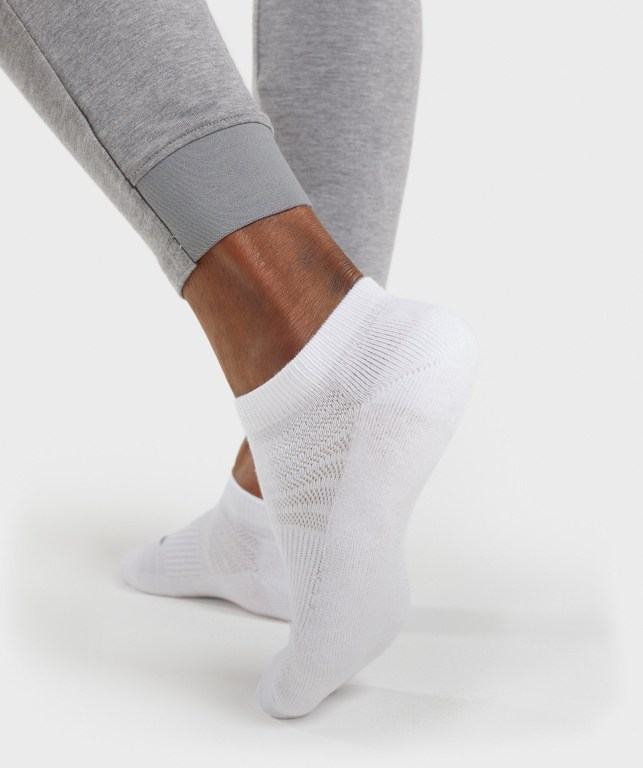 White Gymshark Ankle 3pk Men's Socks | US-10OCDKM