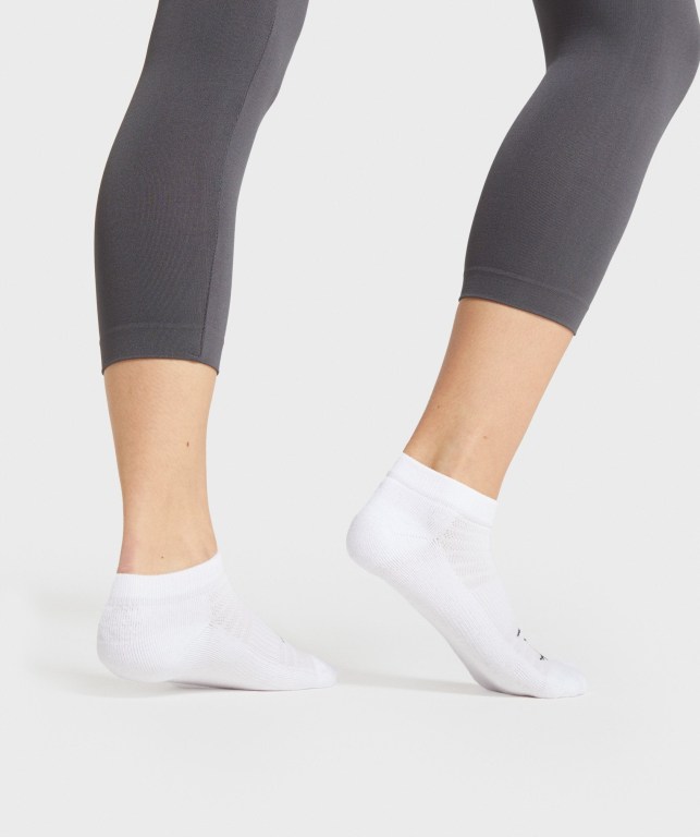 White Gymshark Ankle 3pk Men's Socks | US-10OCDKM