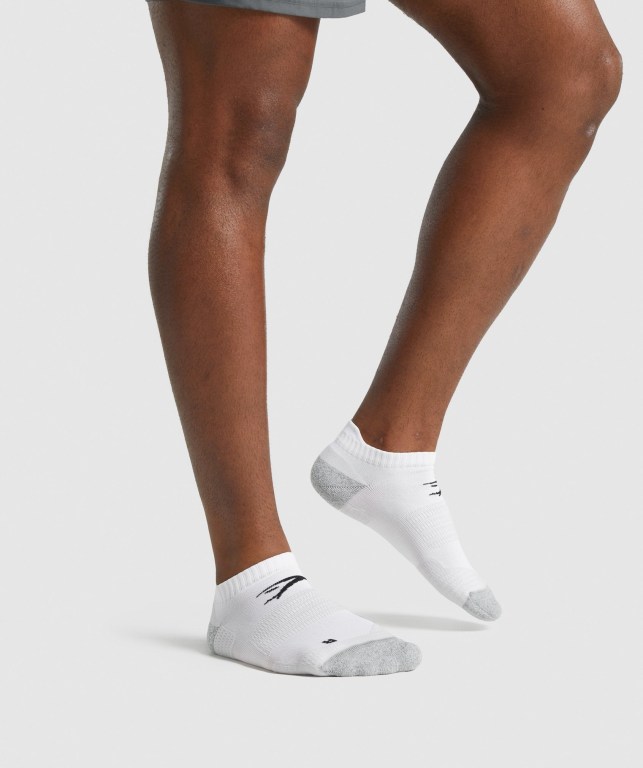 White Gymshark Ankle Performance Men's Socks | US-78CJDXI