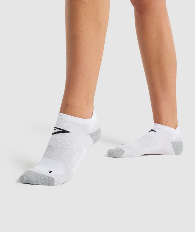 White Gymshark Ankle Performance Women's Socks | US-87KXHCP