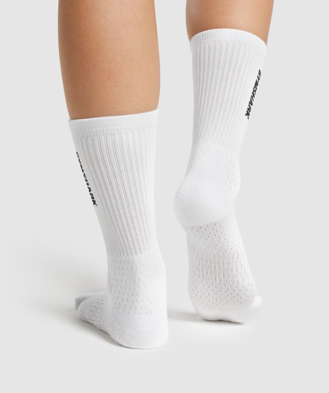 White Gymshark Embroidered Logo Men's Socks | US-04KGBVZ